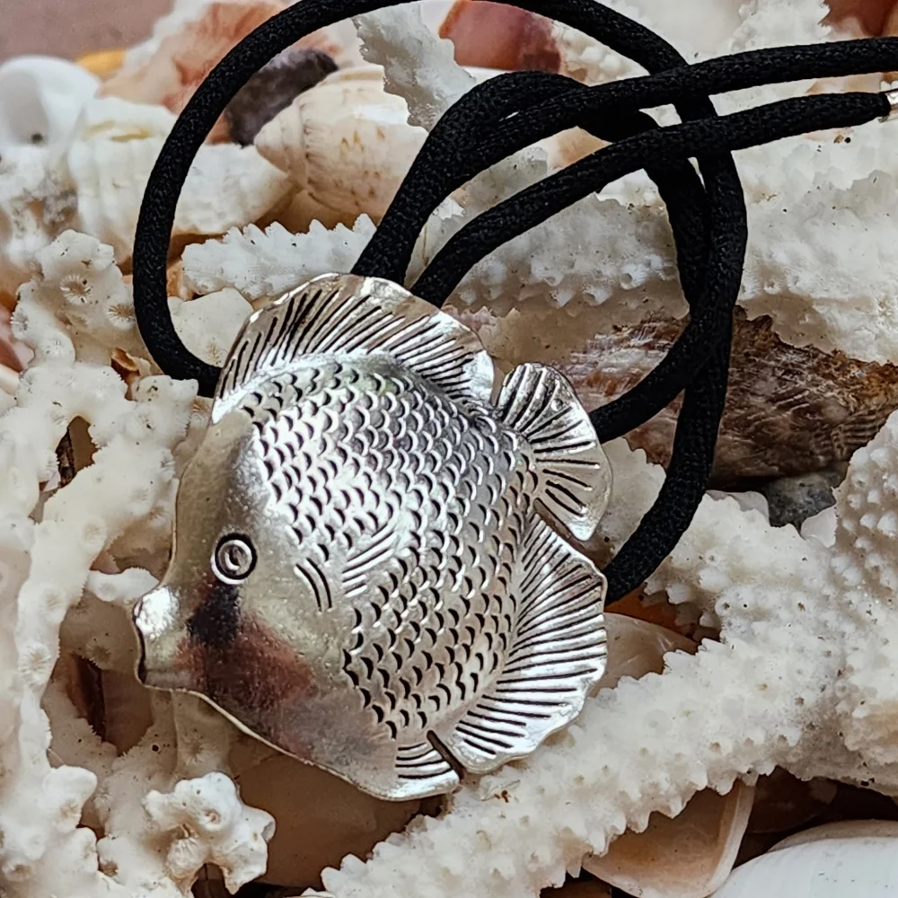 ❤️ Silver Pendant Ocean Fish Soft Black Cord Necklace Boho Mermaid Jewelry